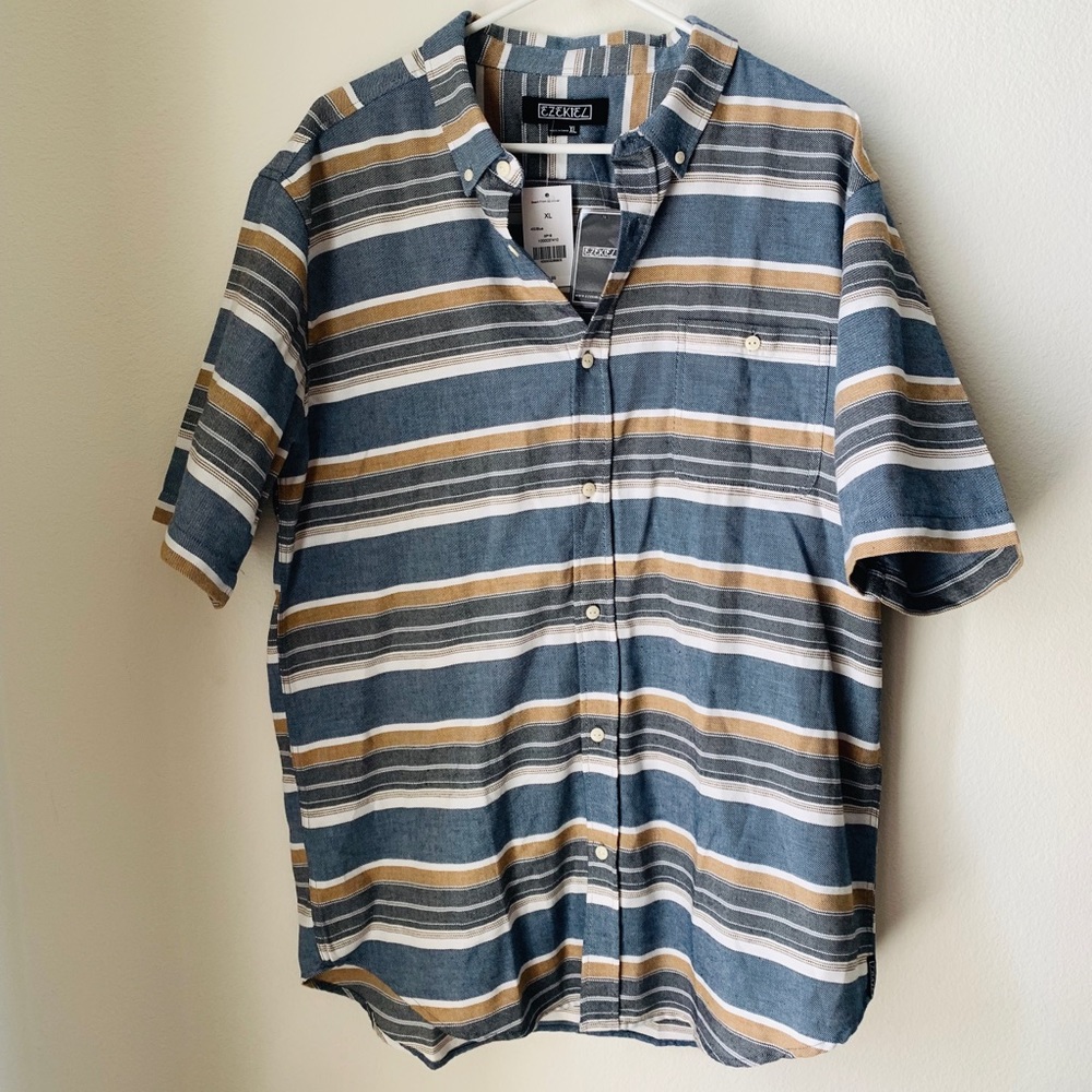 Ezekiel xl collar shirt